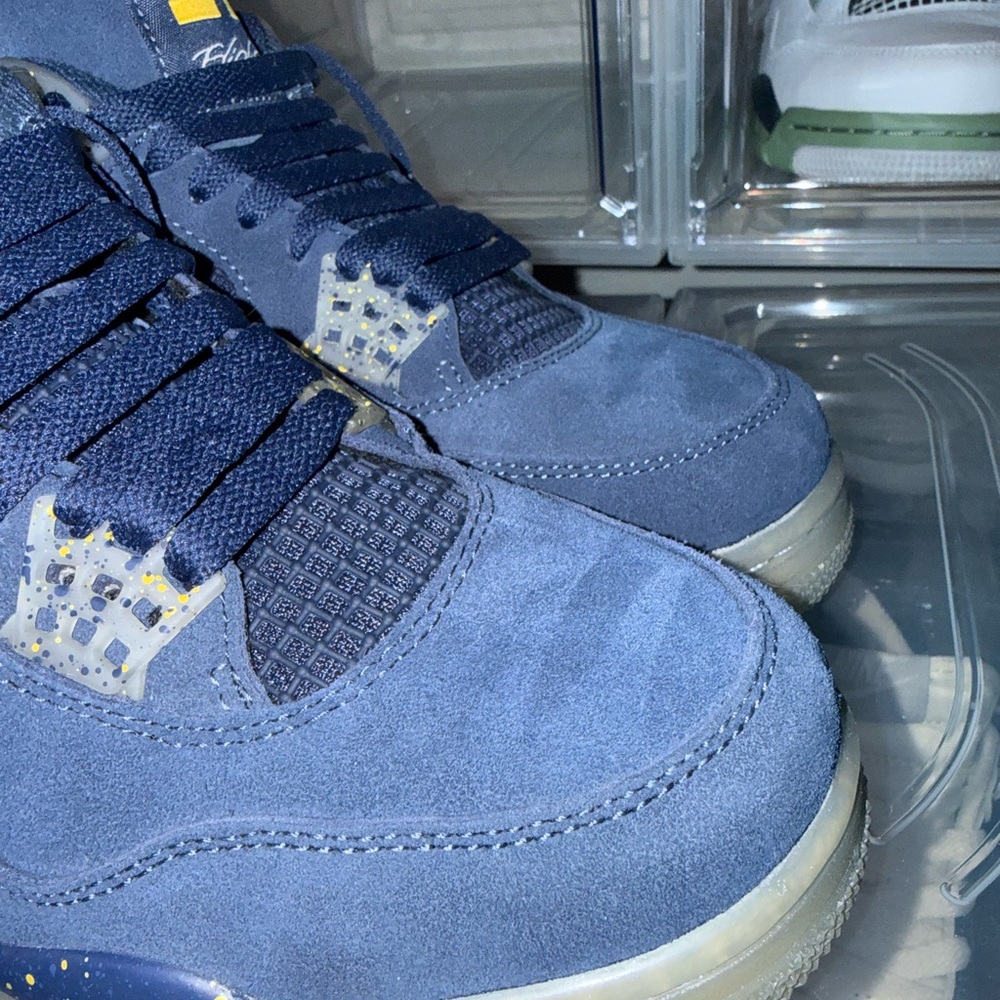 Jordan 4 Retro “University of Michigan” - Picture 7 of 7
